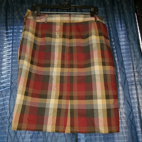 Plaid Skirt - Picture 3 of 5